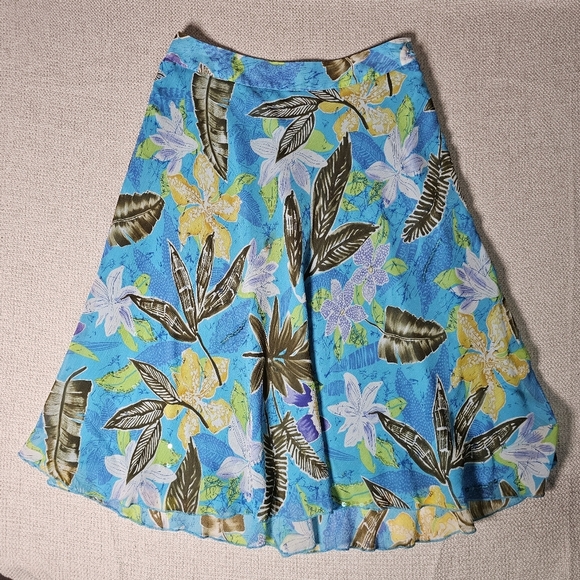 Laura Ashley 100% Silk Floral Leaf Patern A-Line Skirt Size 10 P - Picture 5 of 10